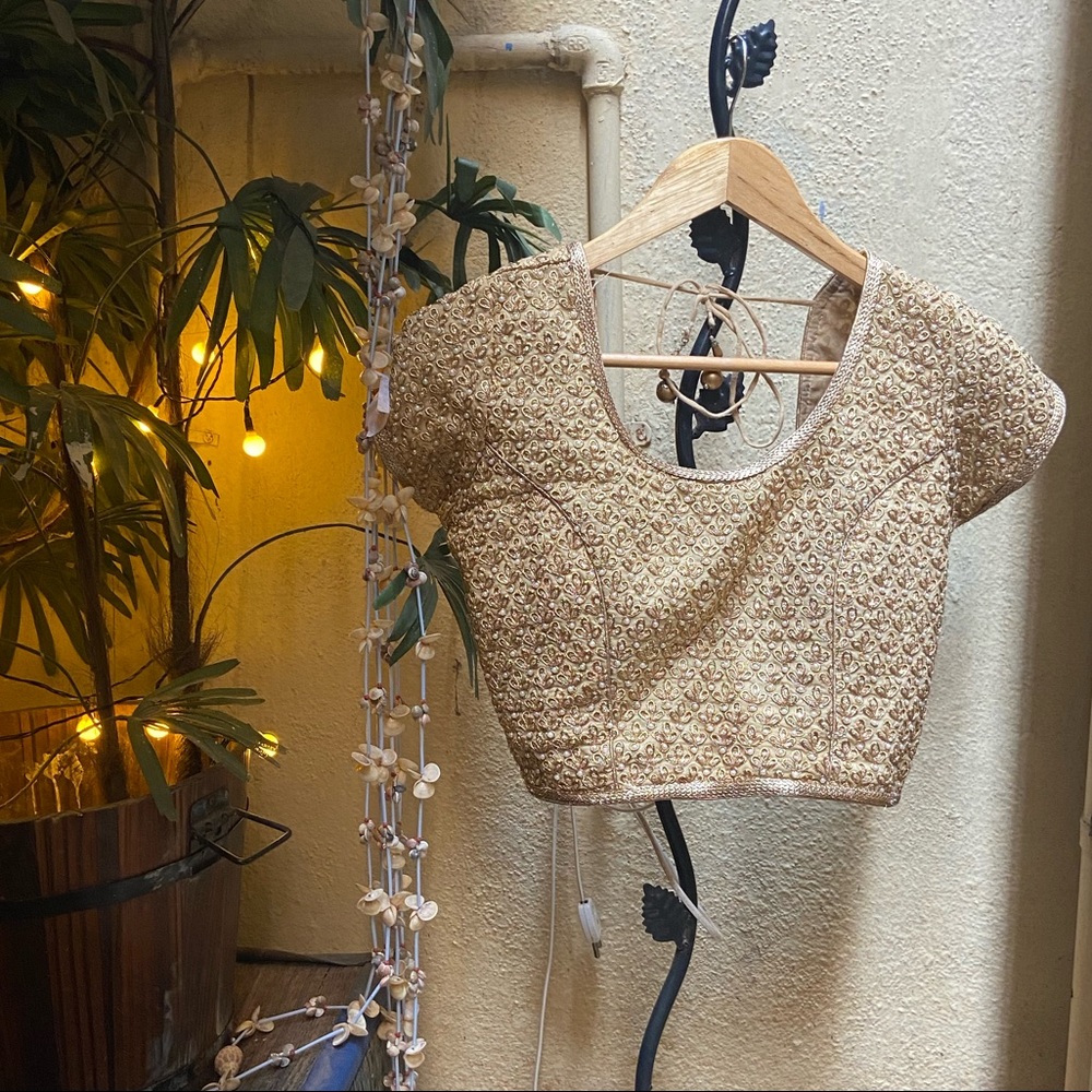 Pearl Blouse. Size - L - Picture 4 of 12